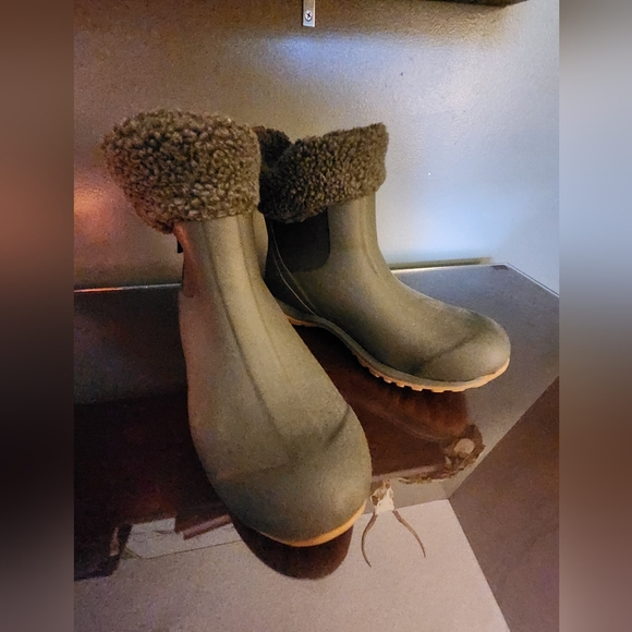 Women's LL Bean Winter Boot Size 8 - Picture 2 of 7